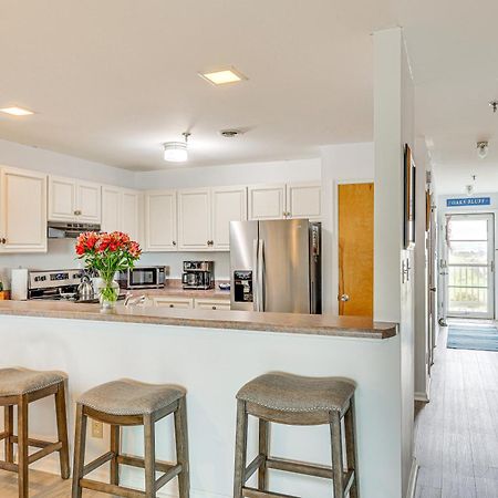 Oak Island Beachfront Condo With Community Pool Eksteriør billede