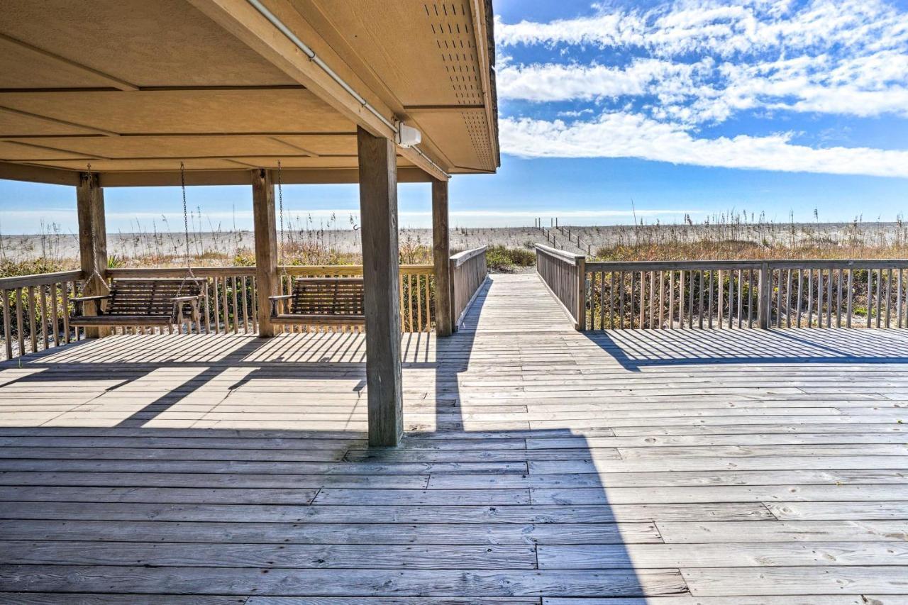 Oak Island Beachfront Condo With Community Pool Eksteriør billede