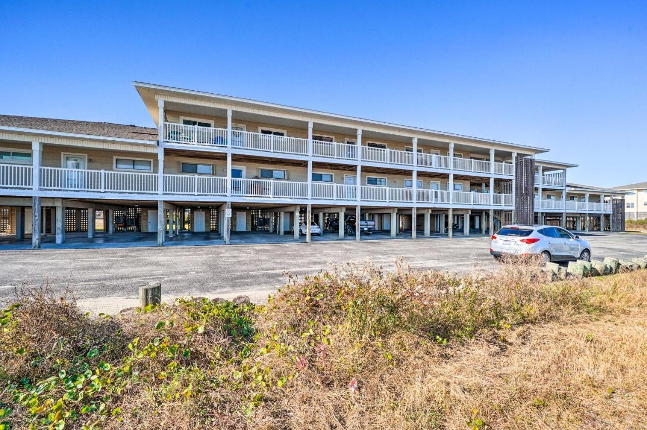 Oak Island Beachfront Condo With Community Pool Eksteriør billede