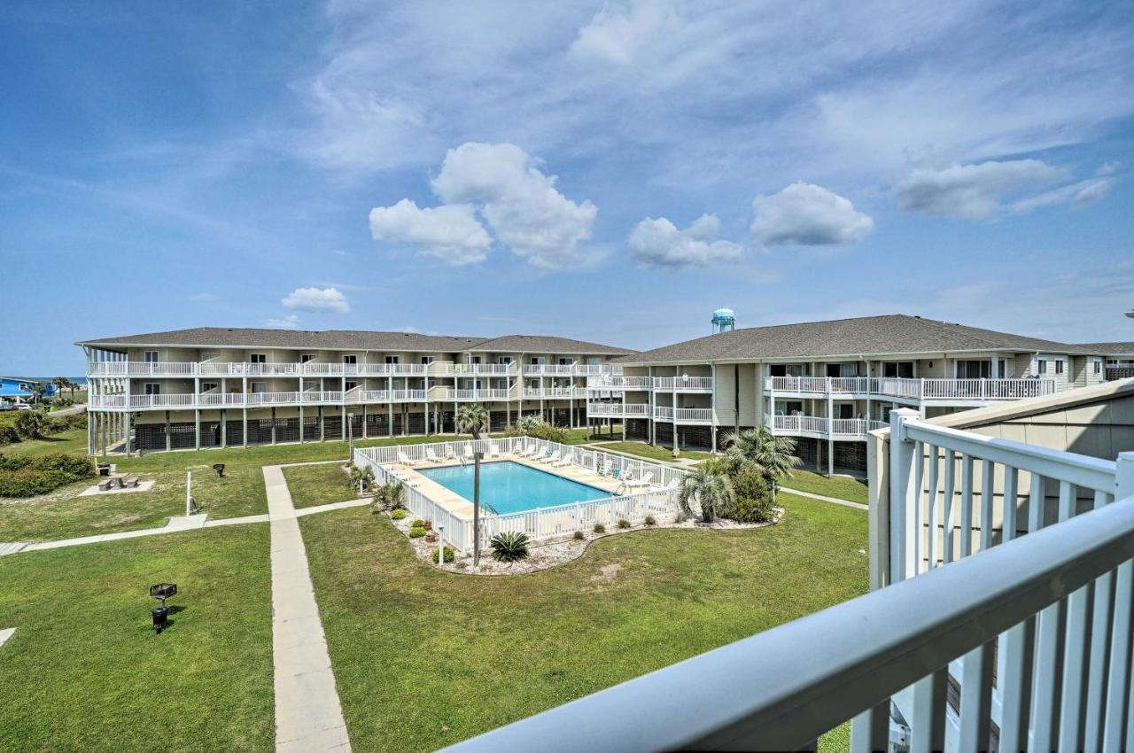 Oak Island Beachfront Condo With Community Pool Eksteriør billede